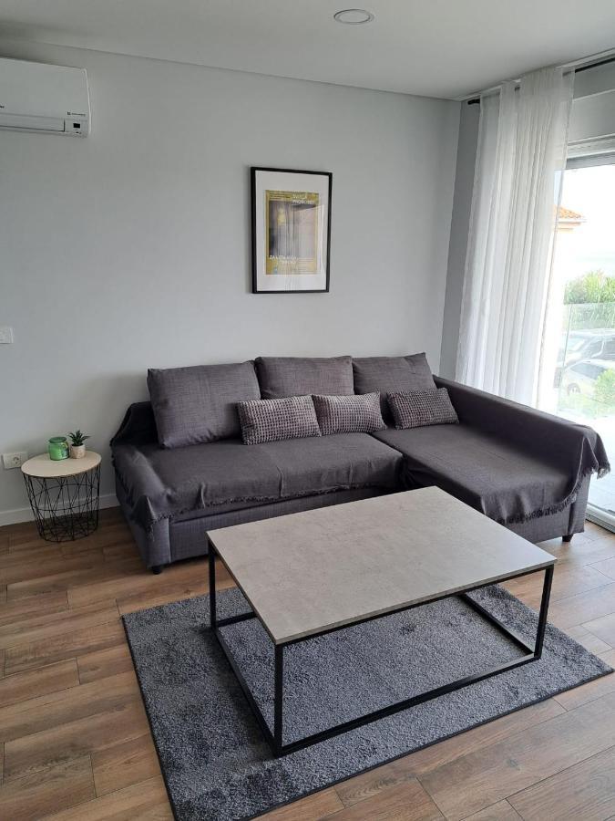 B & R Summer Breeze Apartments Nin Exterior foto