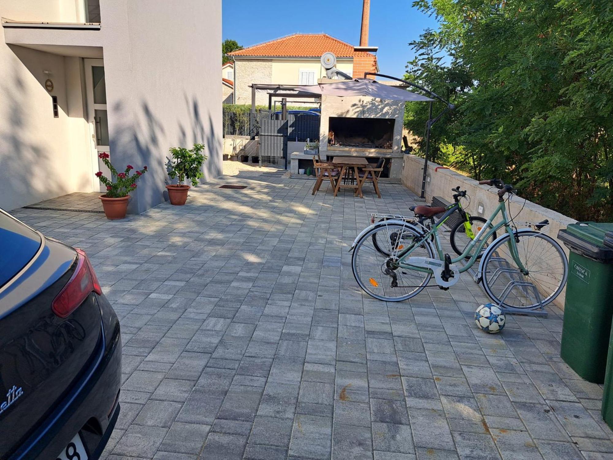 B & R Summer Breeze Apartments Nin Exterior foto